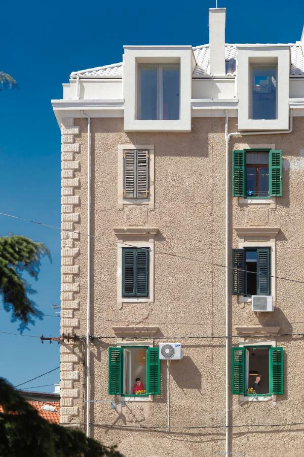 Lovely Rita'S Sibenik - Apartment City Center With Central Heating Екстериор снимка